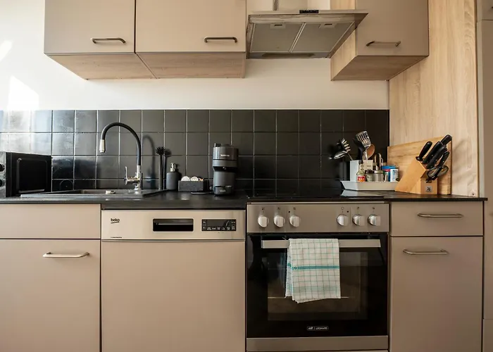 Airport Apartment für 4 - Smart TV - Küche - eCharger Hamburg